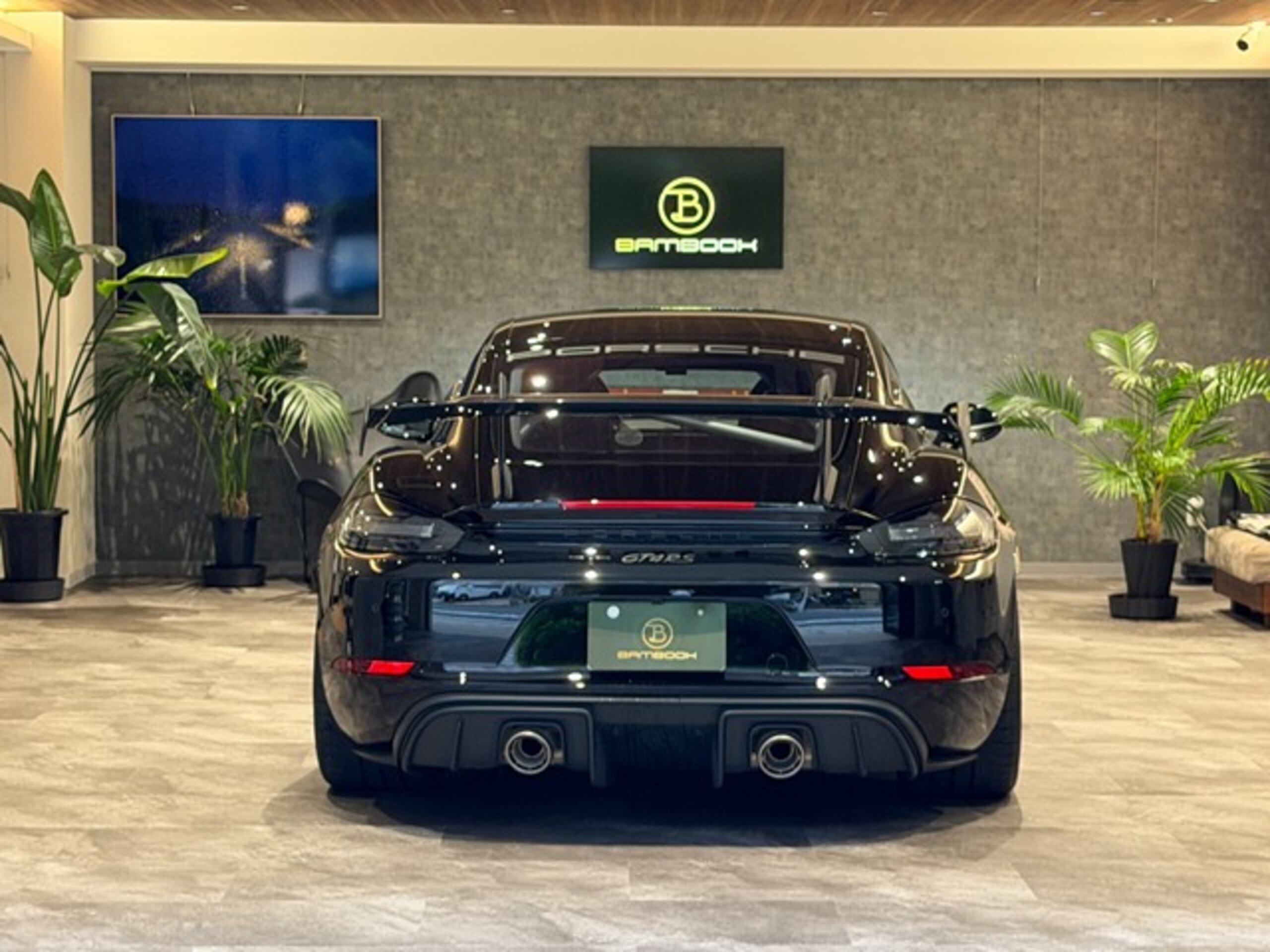2024 Porsche 718 Cayman - ポルシェ 718ケイマン GT4 RS PDK ヴァイザッハPKG・20インチ鍛造アルミホイール・ホイール塗装・フルバケットシート・クラブスポーツPKG・PDK・PCCB・ドアプルループ・ライトデザインPKG・レーシングイエローシートベルト・LEDヘッドライトPDLS