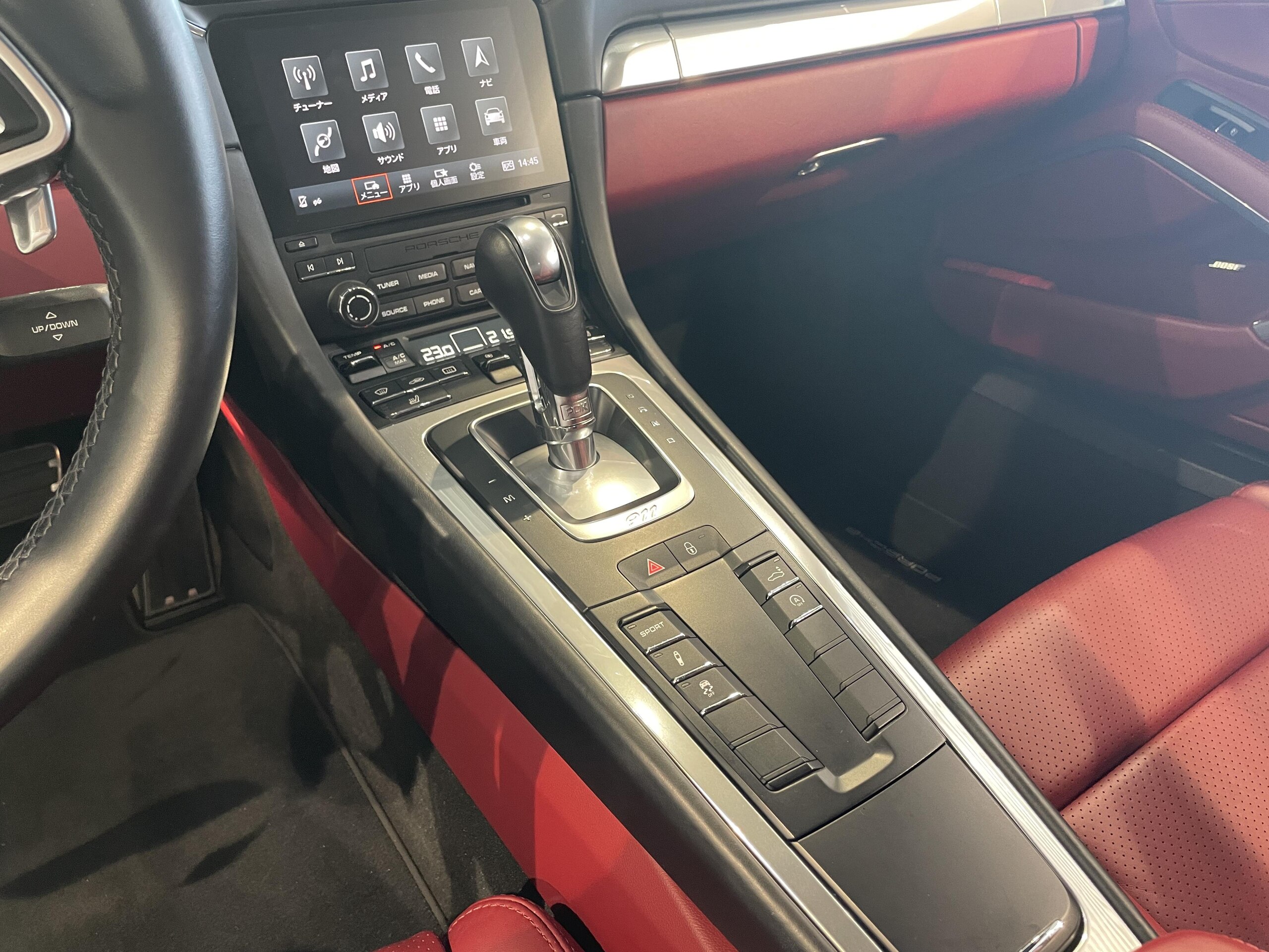2016 Porsche 911 - ポルシェ 911 カレラ PDK 認定中古車/20インチカレラクラシックAW/スポーツテールパイプ/パワステプラス/2トンレザー/BOSEサウンド/フロントシートヒータ/14WAY電動シート/オートエアコン/バックカメラ