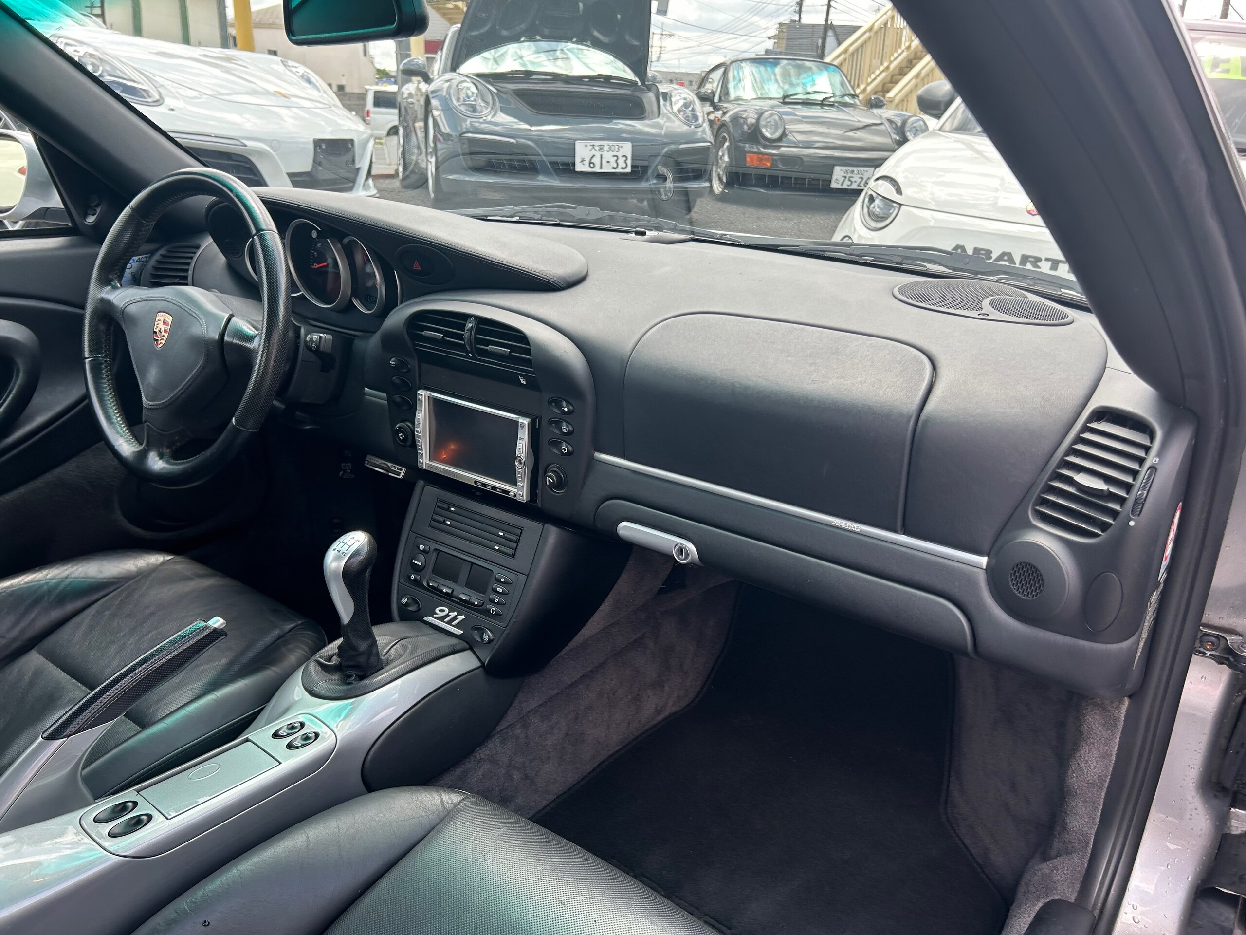 2004 Porsche 911 - ポルシェ 911 カレラ 40thアニバーサリーエディション 左H 6MT サンルーフ シートヒーター 専用Fバンパー サイドスカート ポリッシュホイール GTシルバーメタリック スポーツシート