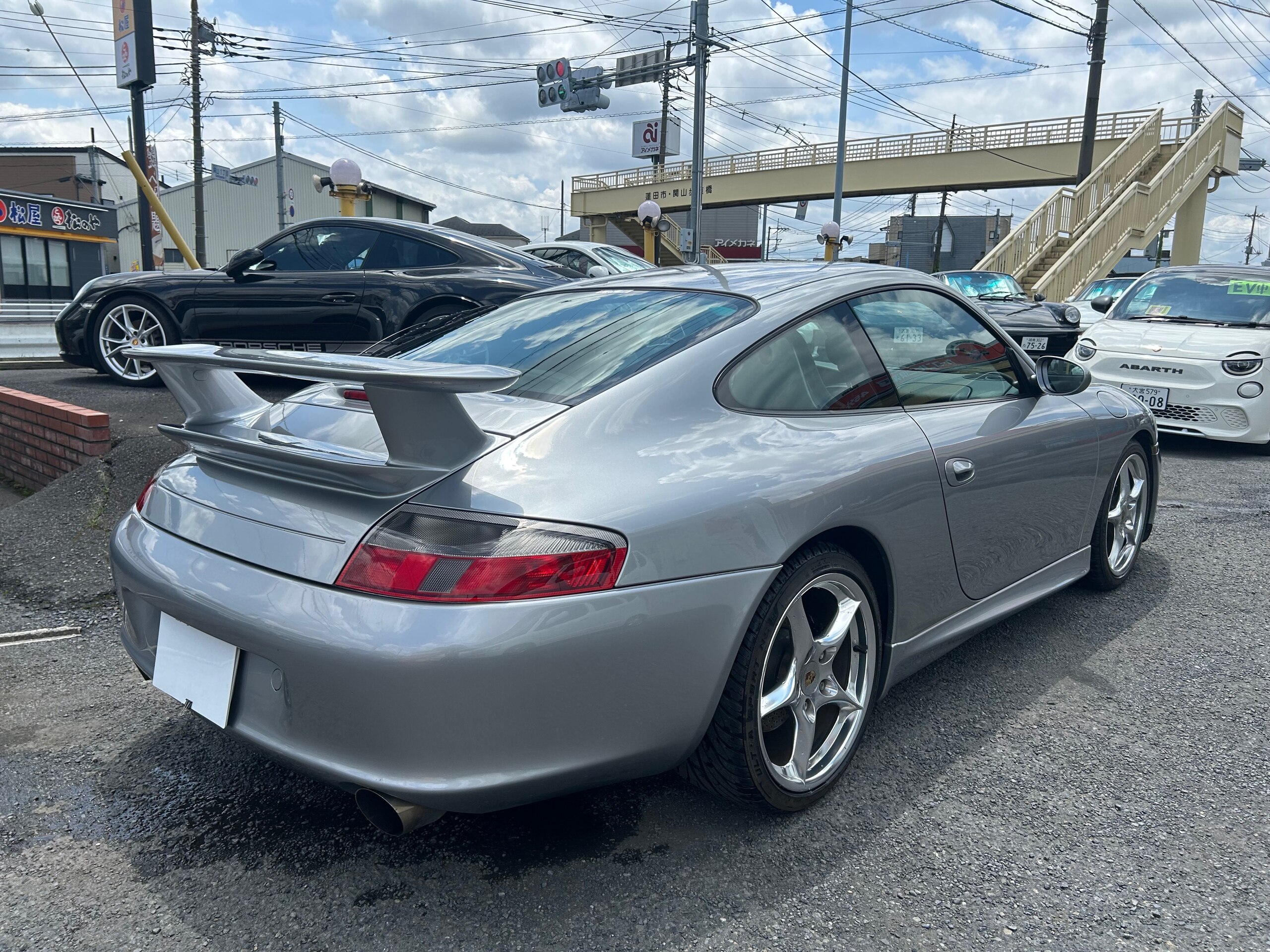 2004 Porsche 911 - ポルシェ 911 カレラ 40thアニバーサリーエディション 左H 6MT サンルーフ シートヒーター 専用Fバンパー サイドスカート ポリッシュホイール GTシルバーメタリック スポーツシート