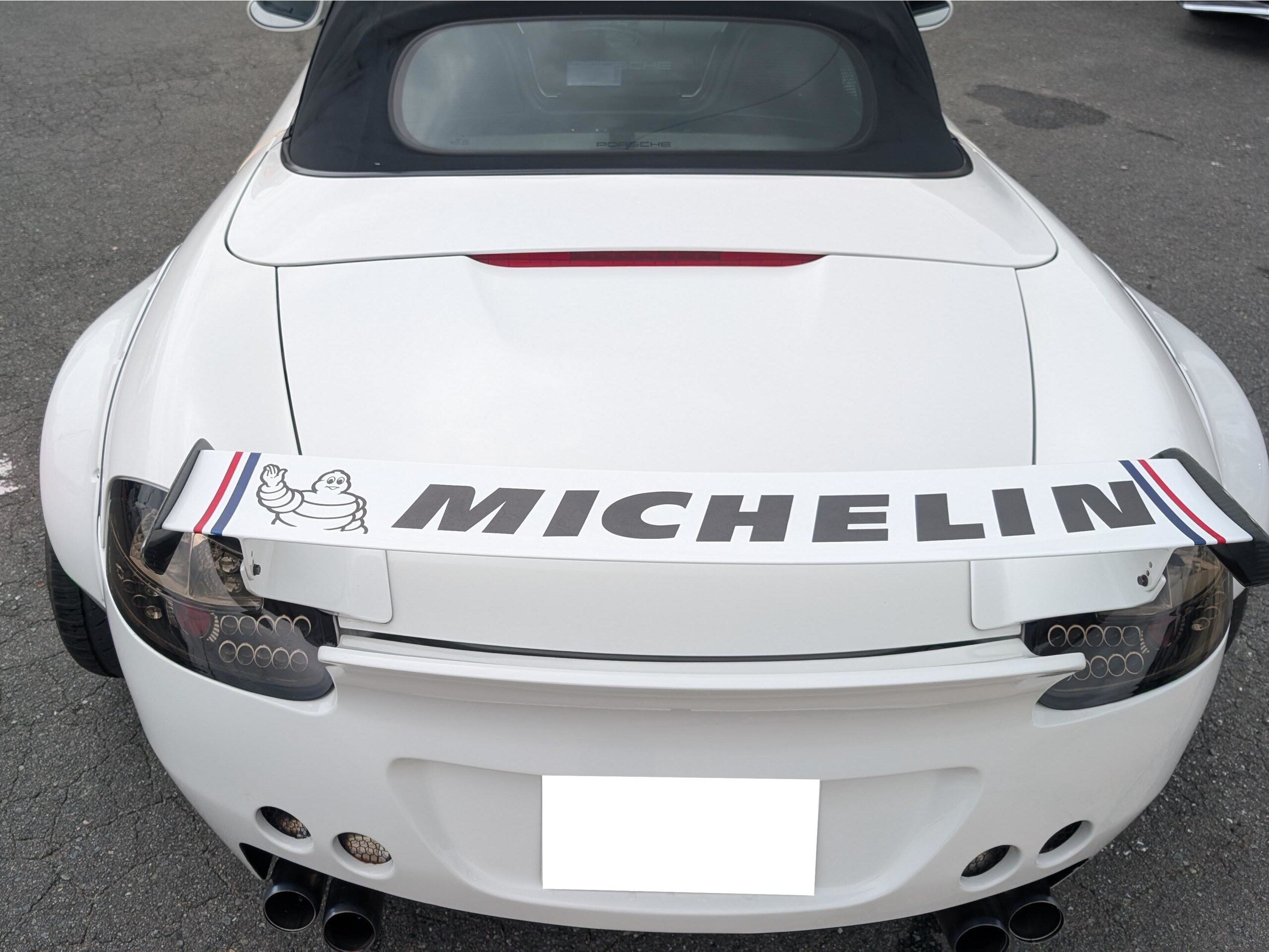2002 Porsche Boxster - ポルシェ ボクスター 2.7 PANDEMワイドボディキット公認車両 左ハンドル 5MT ワンオフ4本出しマフラー 社外車高調 PANDEM製アルミ 可変バルブ切替 車検2年渡し