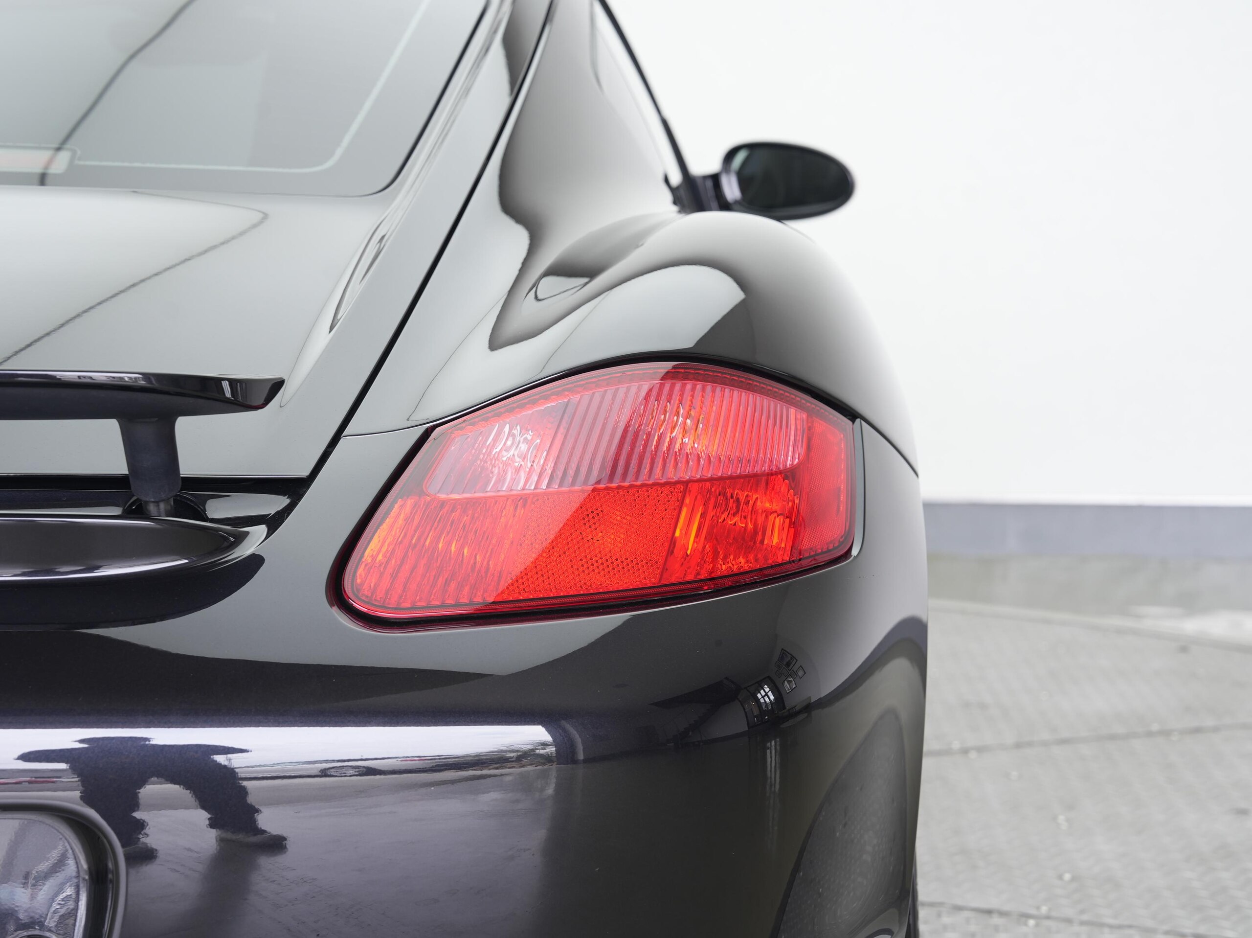 2009 Porsche Cayman - 2009 بورشه Cayman