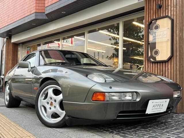 1987 PORSCHE 928/E-928 - 1987 بورشه 928