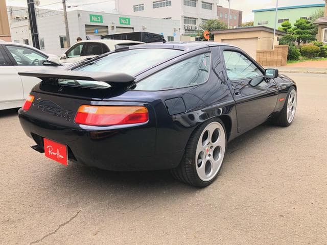 1990 PORSCHE 928 S4/E-928
