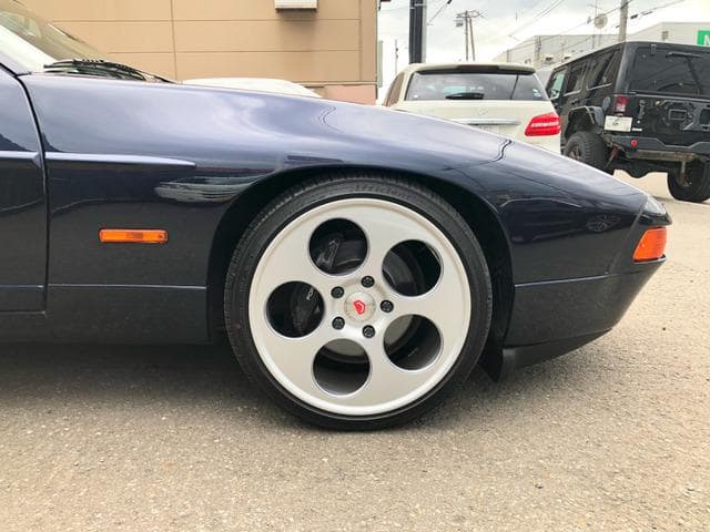 1990 PORSCHE 928 S4/E-928