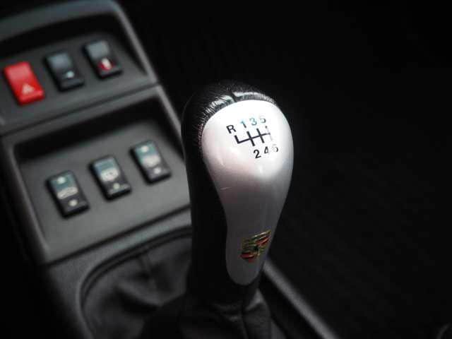 1995 PORSCHE 911/E-993 - 1995 بورشه 911