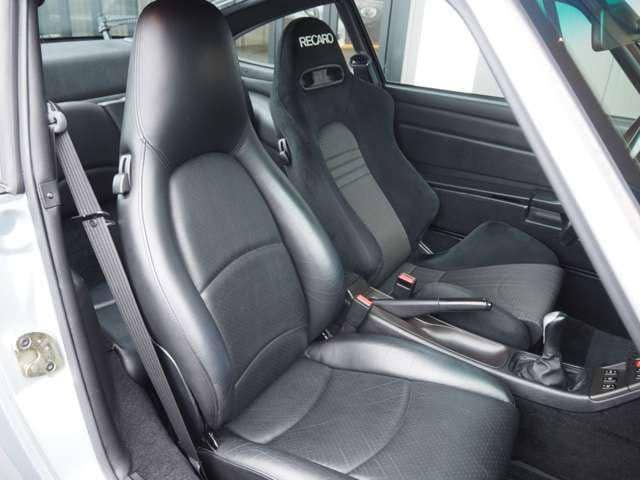 1995 PORSCHE 911/E-993 - 1995 بورشه 911