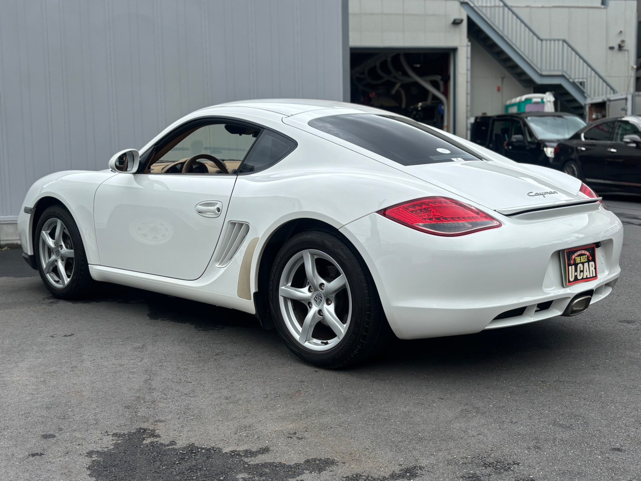 2010 Porsche Cayman - ポルシェ ケイマン PDK ユーザー買取車/スポーツクロノPKG/正規ディーラー車/左ハンドル/ベージュインテリア/ハーフレザーシート/シートヒーター/クラリオンナビ/フルセグTV/バックカメラ/BT接続可/ETC/HIDヘッドライト/車検整備付