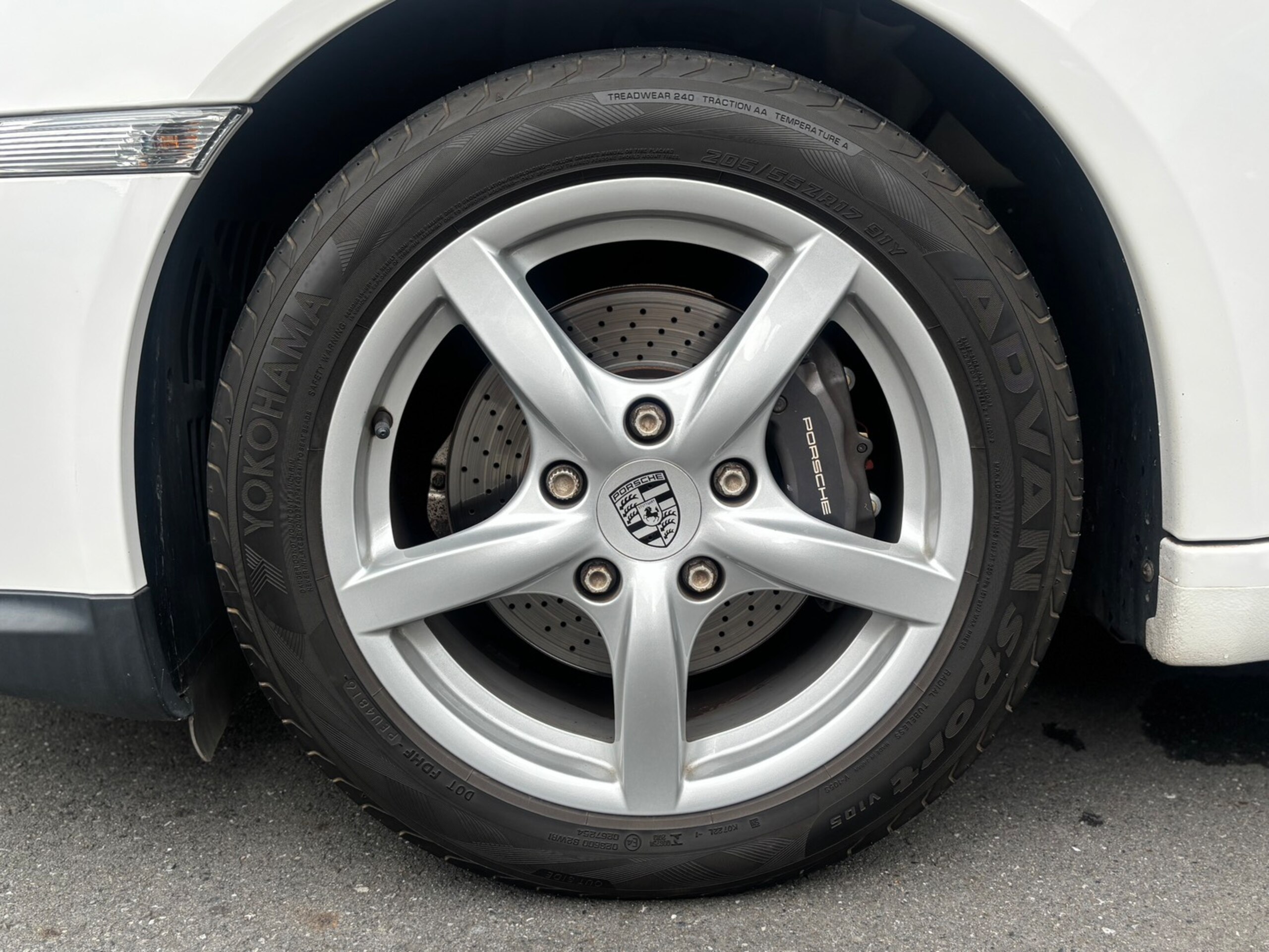 2010 Porsche Cayman - ポルシェ ケイマン PDK ユーザー買取車/スポーツクロノPKG/正規ディーラー車/左ハンドル/ベージュインテリア/ハーフレザーシート/シートヒーター/クラリオンナビ/フルセグTV/バックカメラ/BT接続可/ETC/HIDヘッドライト/車検整備付