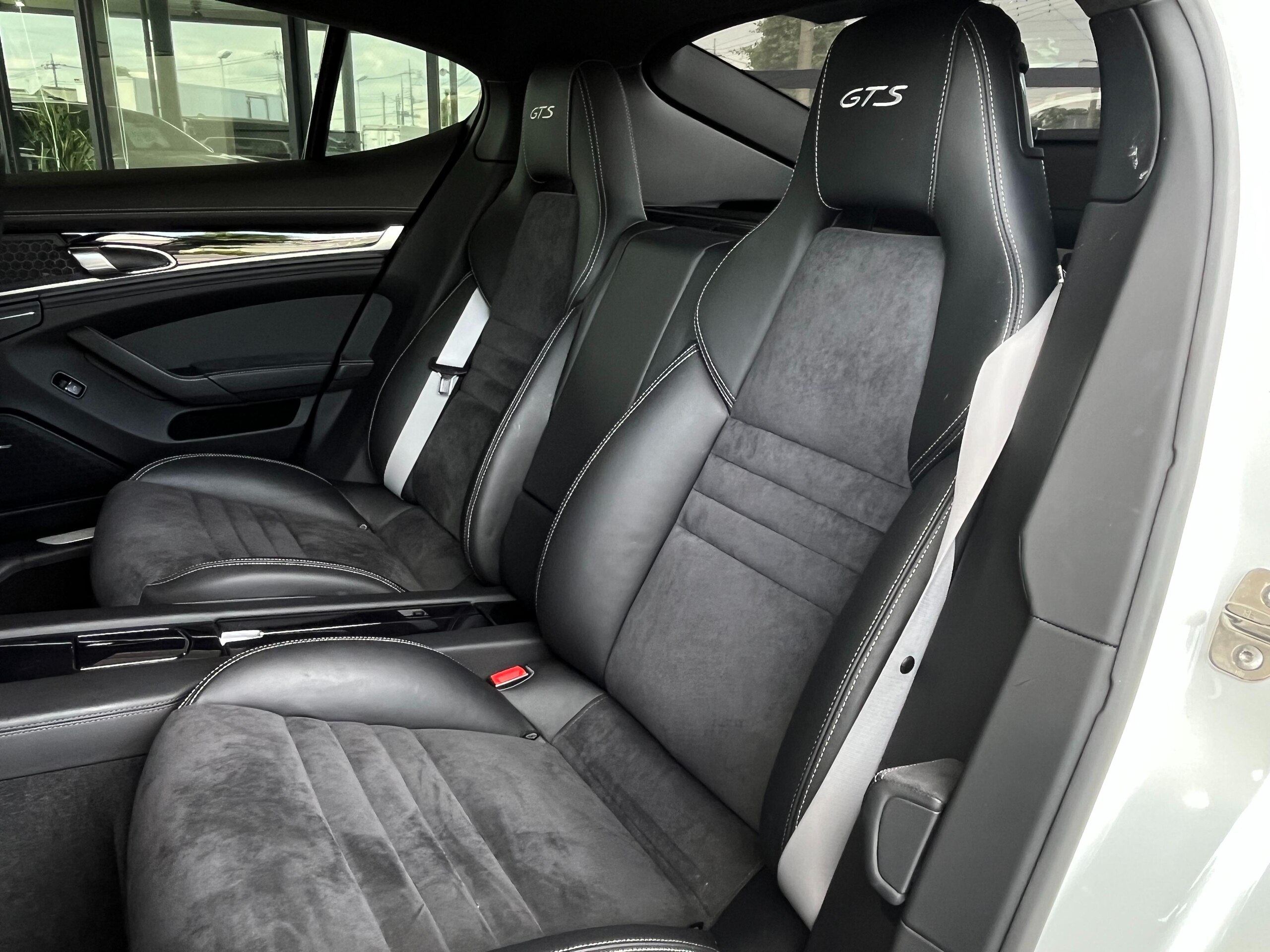 2013 Porsche Panamera - ポルシェ パナメーラ GTS PDK 4WD 左ハンドル スポーツエキゾースト スポーツクロノ 正規ディーラー車 V8エンジン ブラックインテリア パワーシート シートヒーター