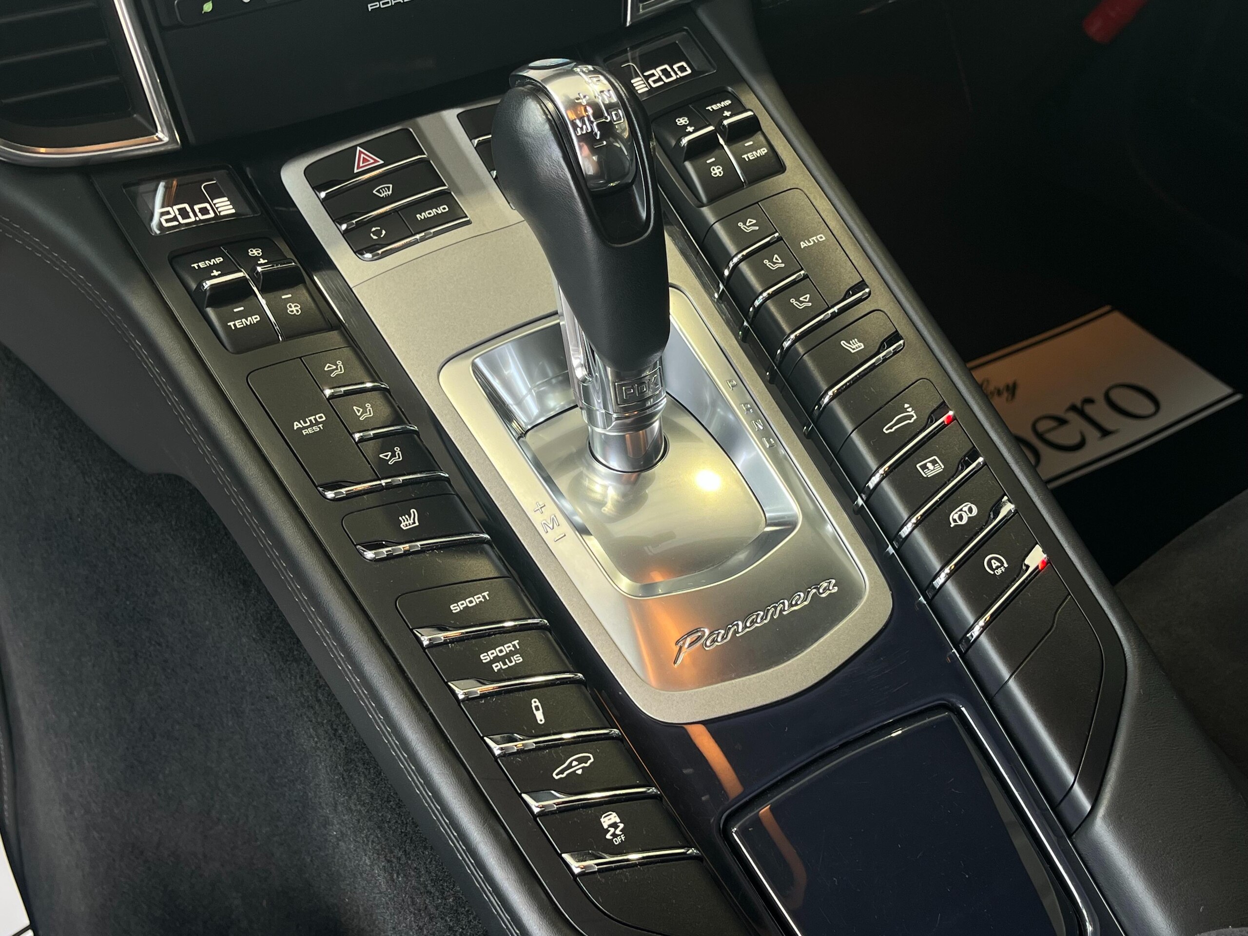 2013 Porsche Panamera - ポルシェ パナメーラ GTS PDK 4WD 左ハンドル スポーツエキゾースト スポーツクロノ 正規ディーラー車 V8エンジン ブラックインテリア パワーシート シートヒーター