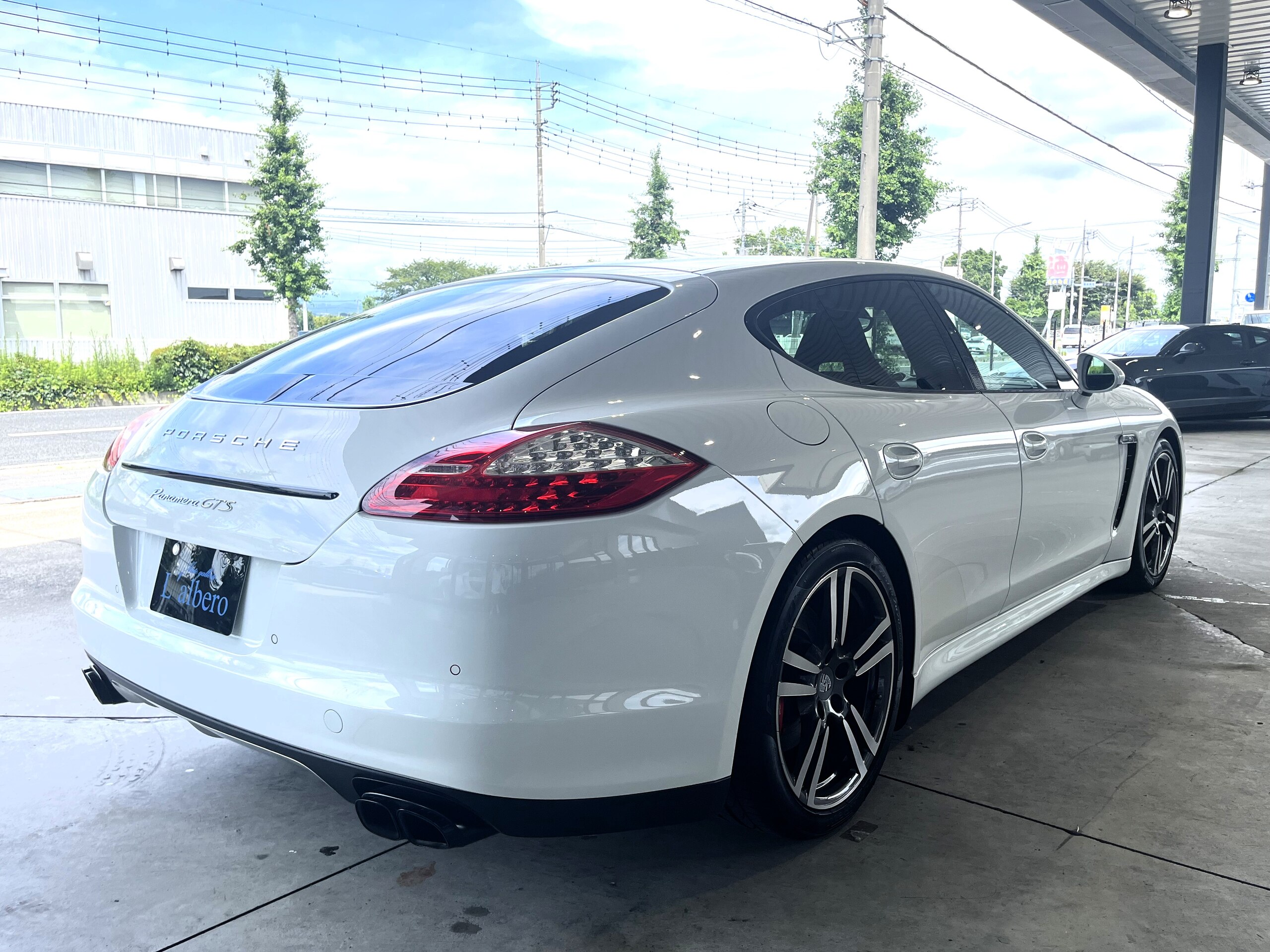 2013 Porsche Panamera - ポルシェ パナメーラ GTS PDK 4WD 左ハンドル スポーツエキゾースト スポーツクロノ 正規ディーラー車 V8エンジン ブラックインテリア パワーシート シートヒーター