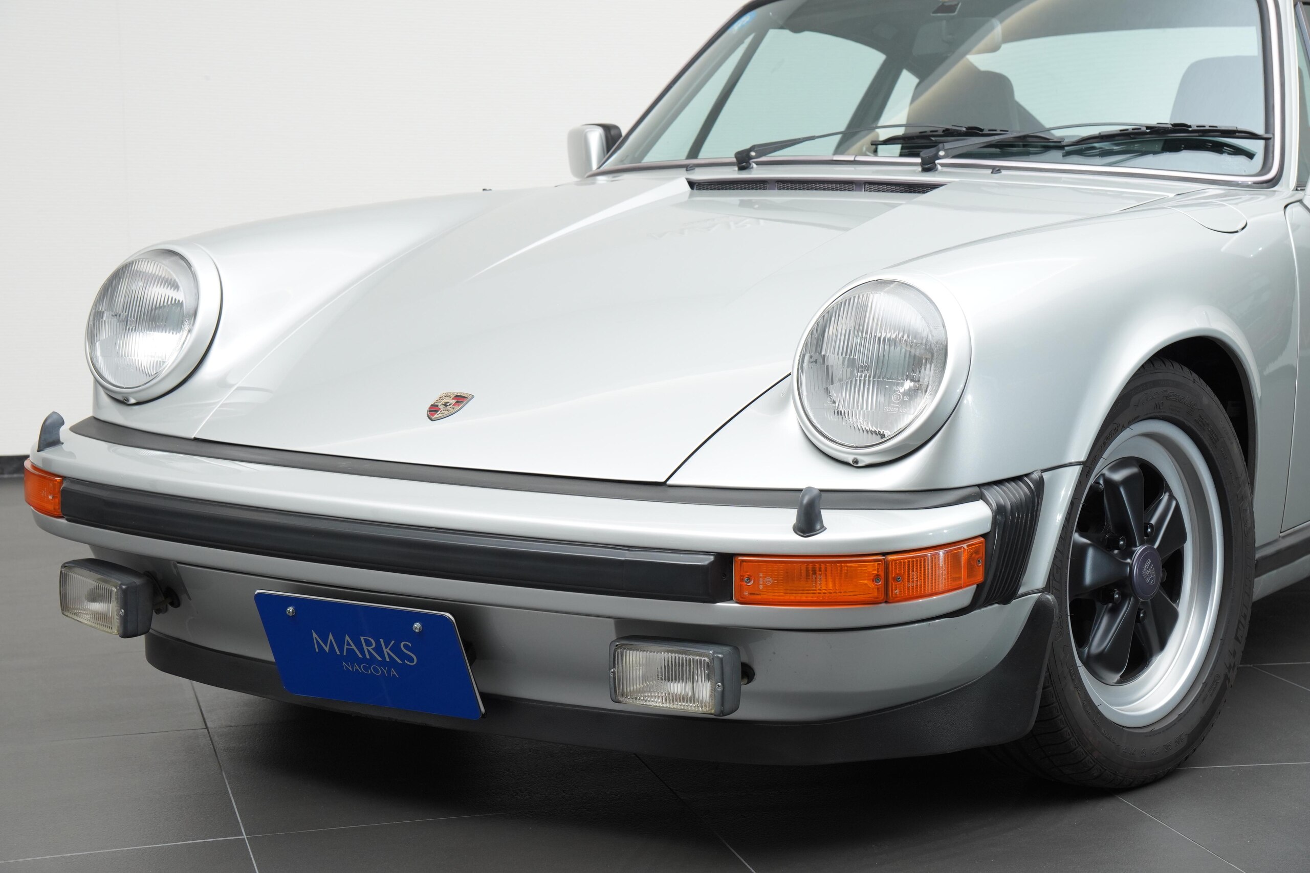 1979 Porsche 911 - 1979 بورشه 911