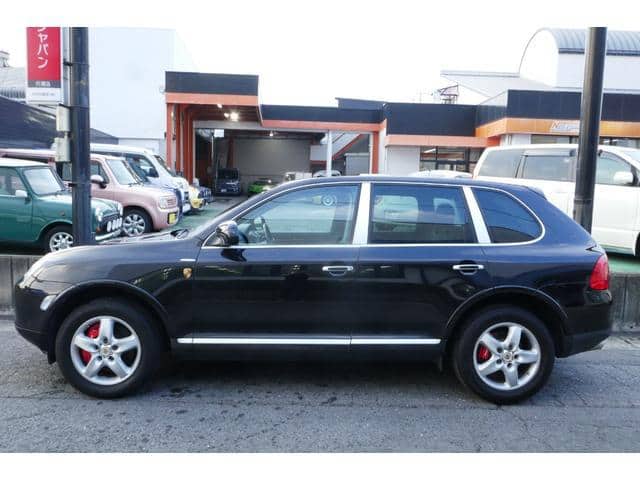2004 PORSCHE CAYENNE/9PA00