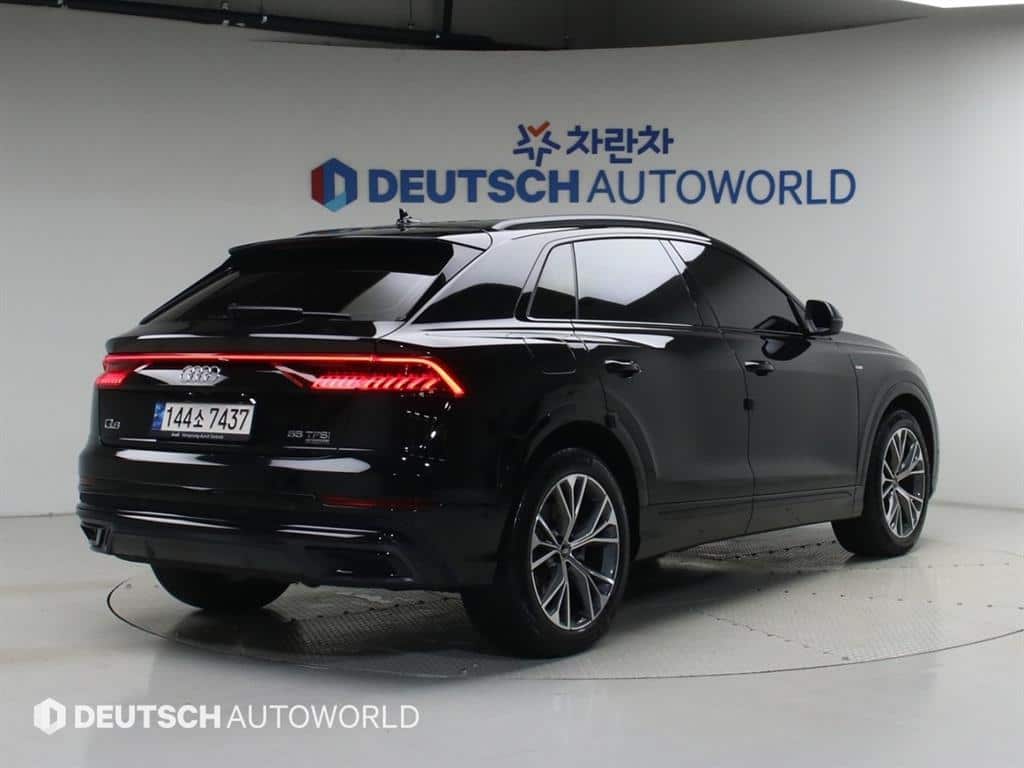 2022 AUDI Q8 - 2022 アウディ Q8