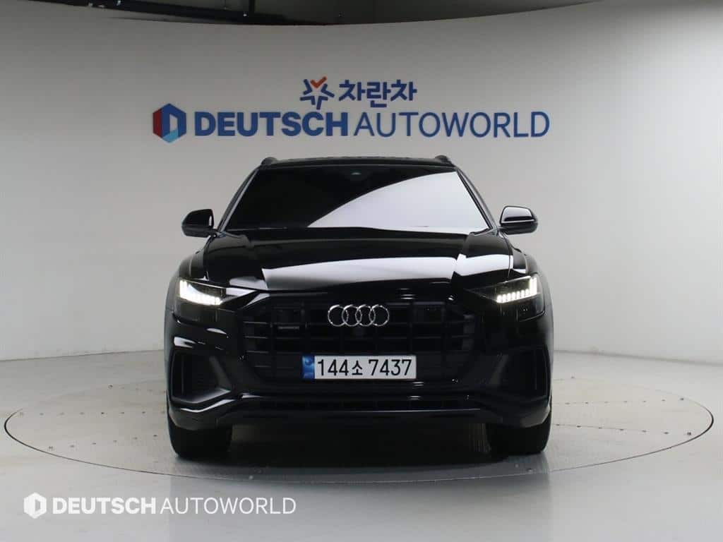 2022 AUDI Q8 - 2022 アウディ Q8