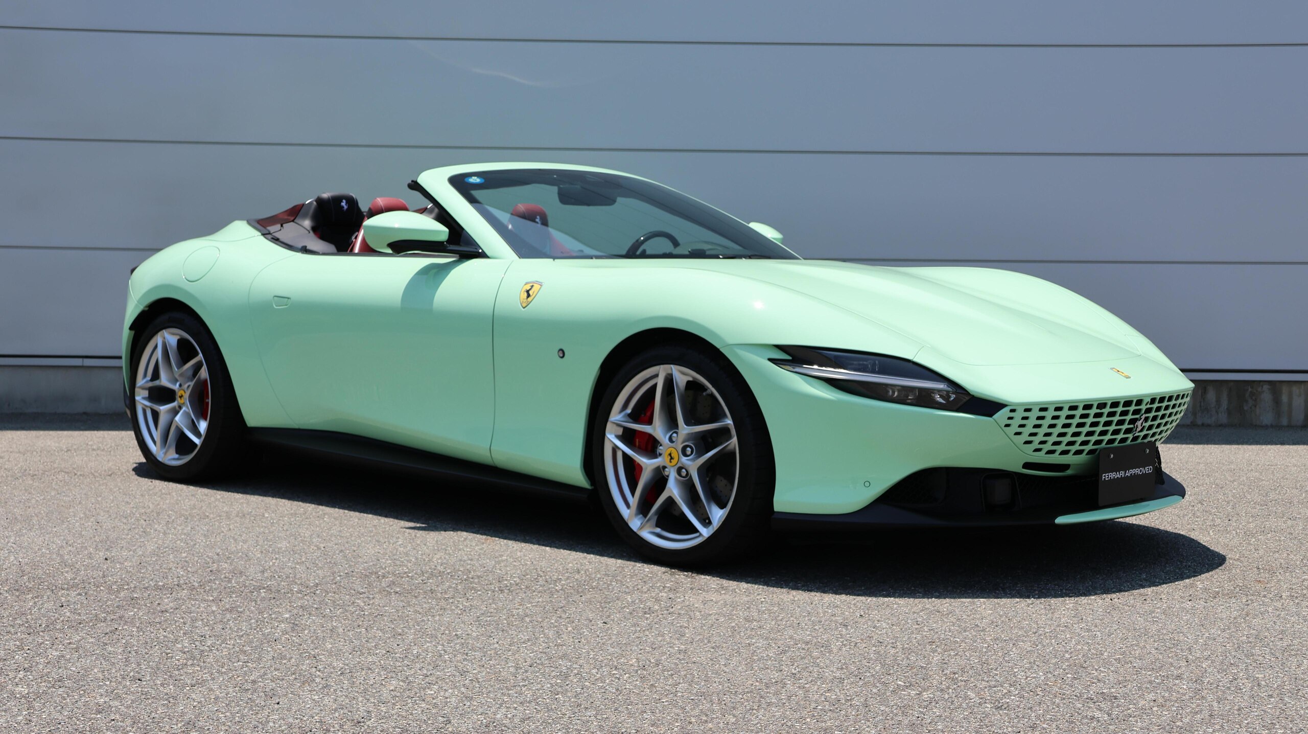 2025 Ferrari RomaSpider - 2025 فيراري RomaSpider