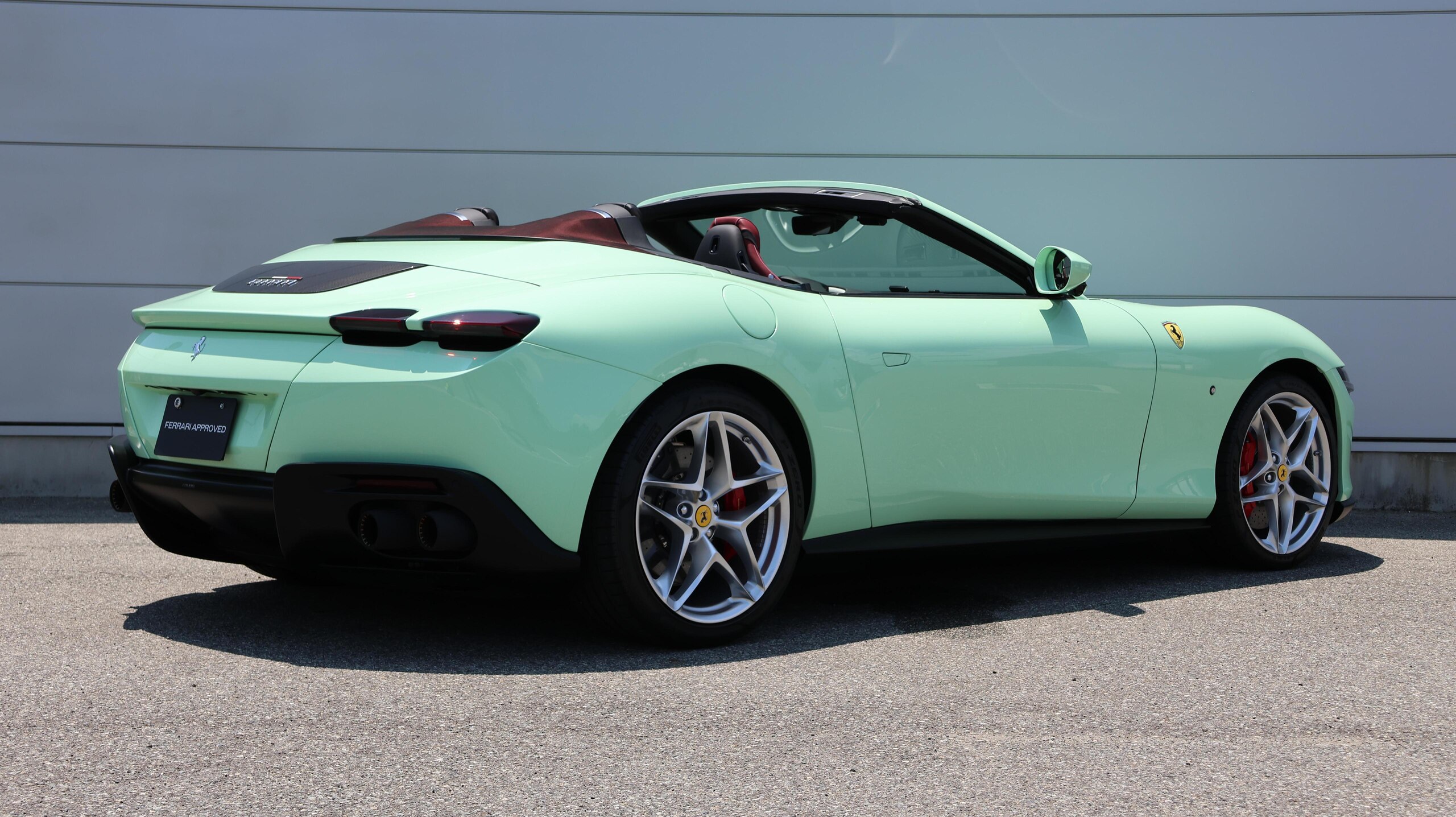 2025 Ferrari RomaSpider - 2025 فيراري RomaSpider