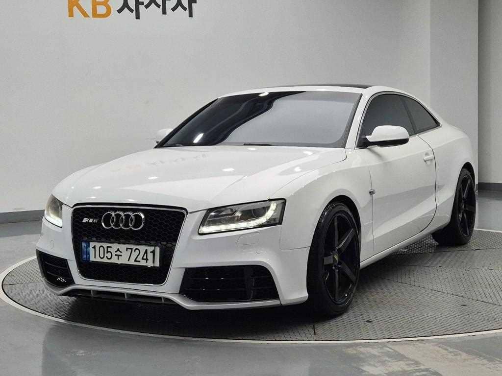 2010 AUDI A5 - 2010 アウディ A5