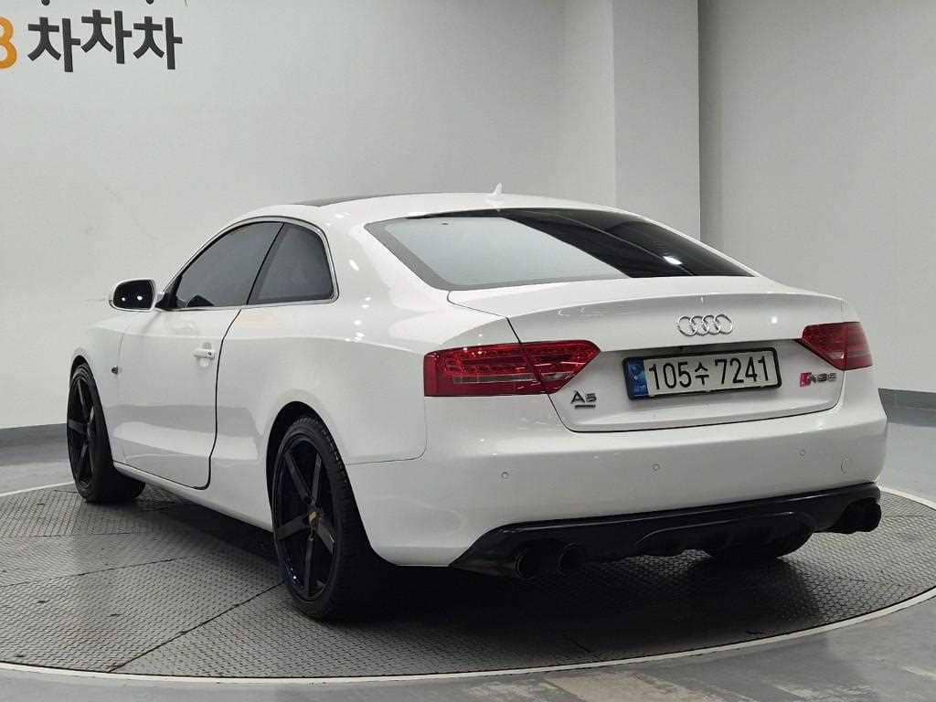 2010 AUDI A5 - 2010 アウディ A5