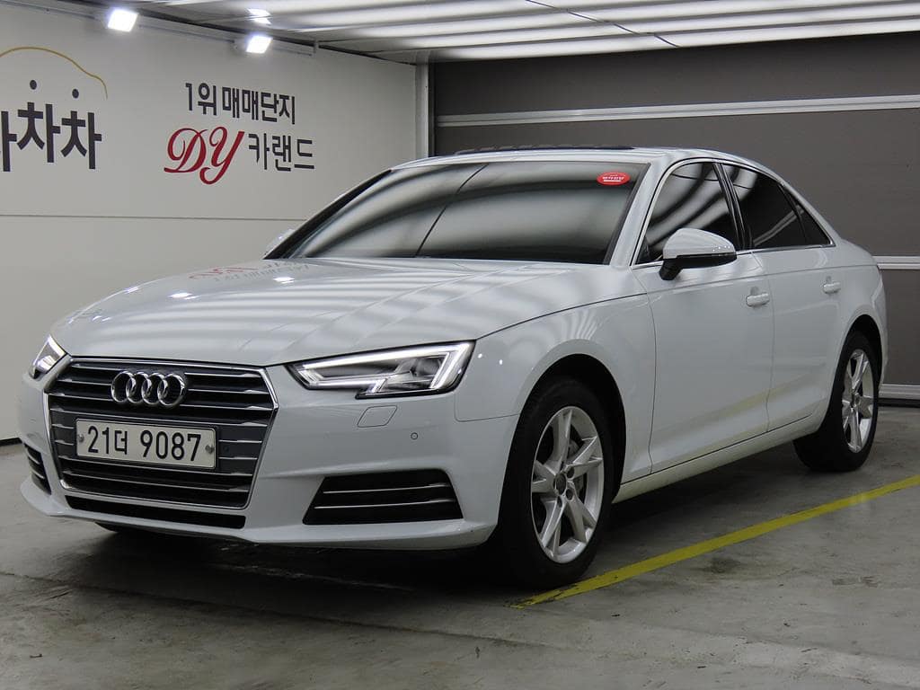 2018 AUDI A4 - 2018 アウディ A4
