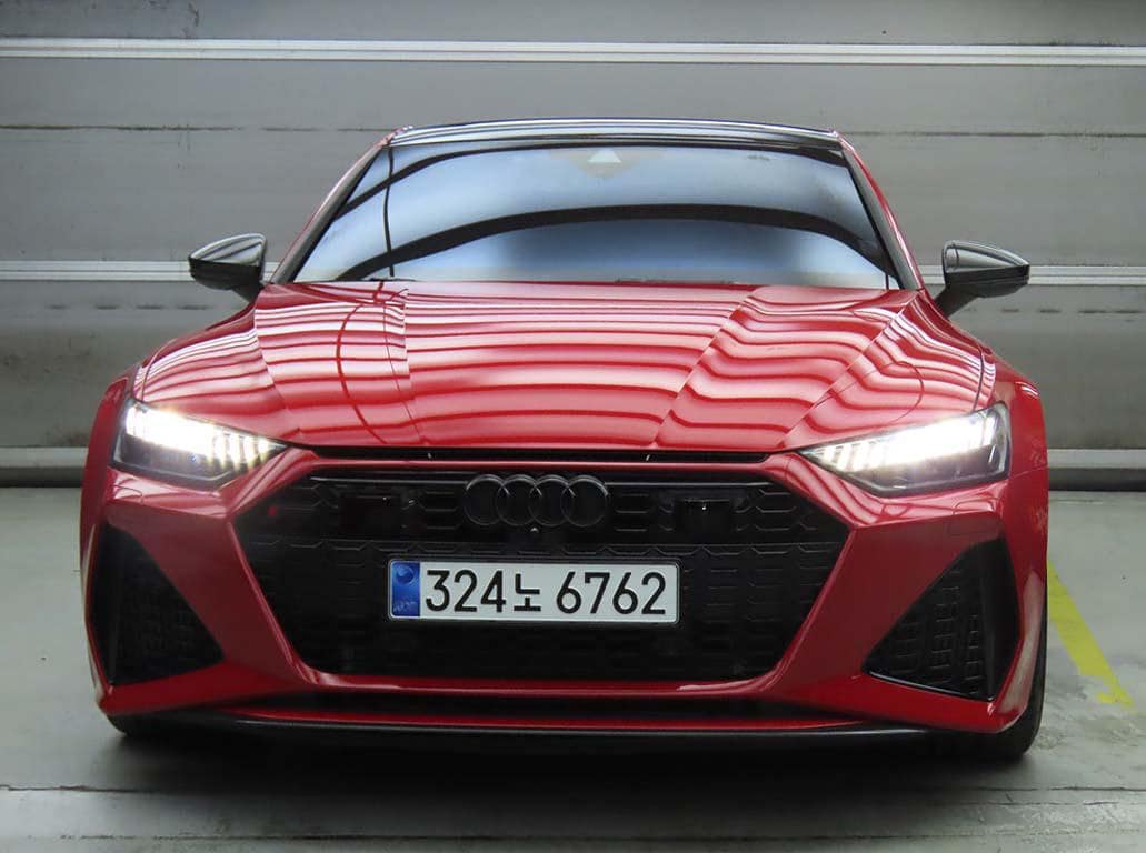 2021 AUDI RS7 - 2021 أودي RS7