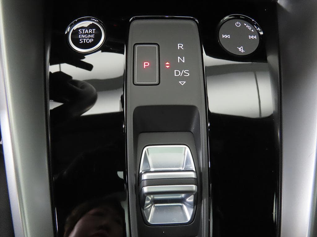 2023 AUDI A3 40 TFSI - 2023 アウディ A3