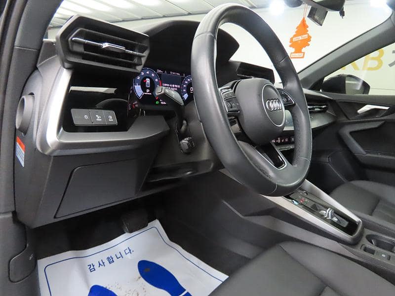 2023 AUDI A3 40 TFSI - 2023 アウディ A3