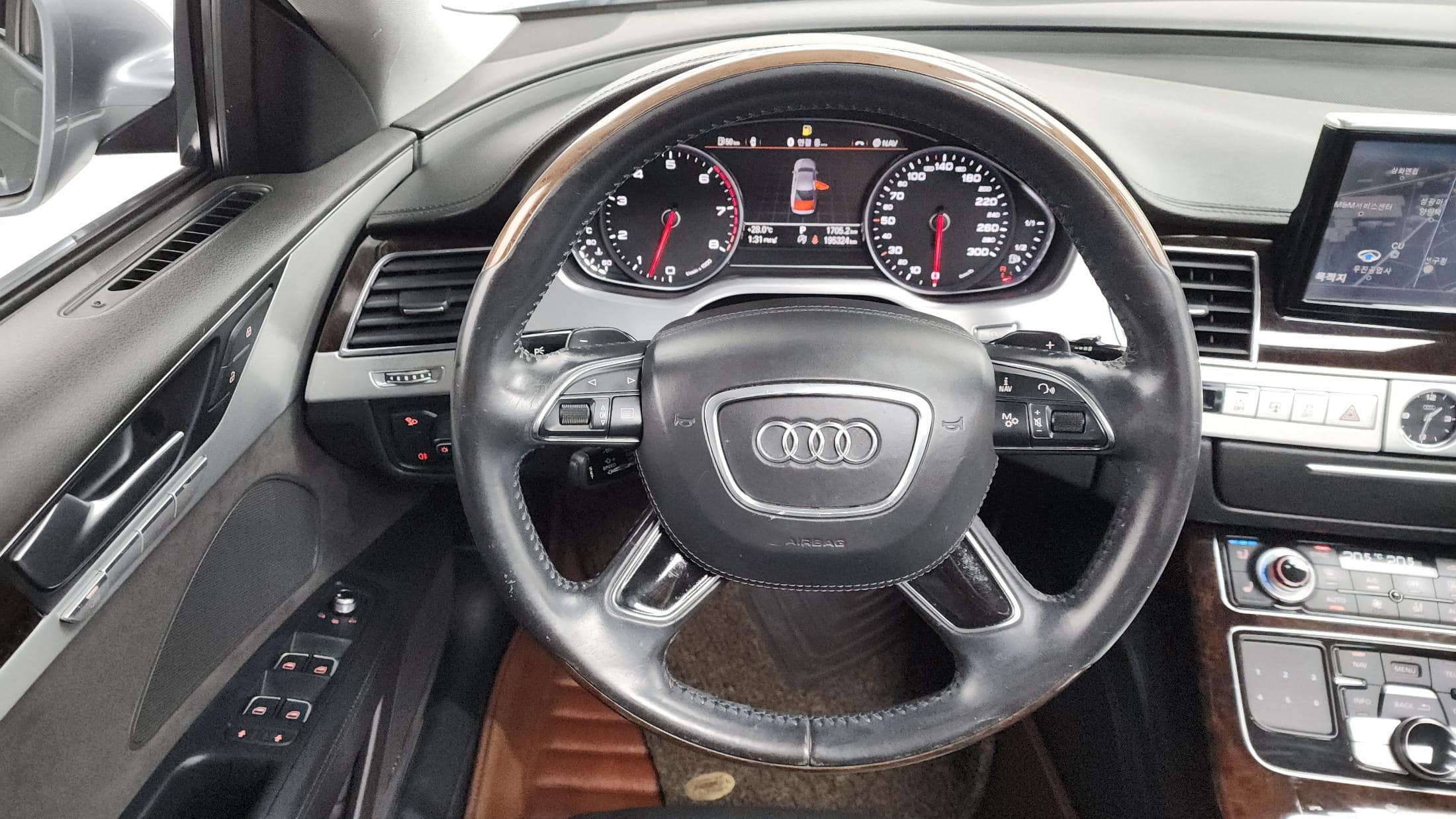 2014 AUDI A8 - 2014 アウディ A8