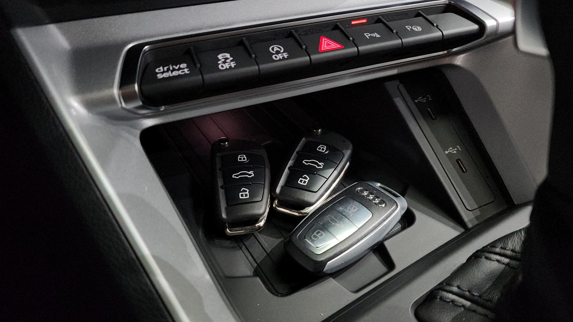 2023 AUDI Q3 35 TDI Premium - 2023 アウディ Q3