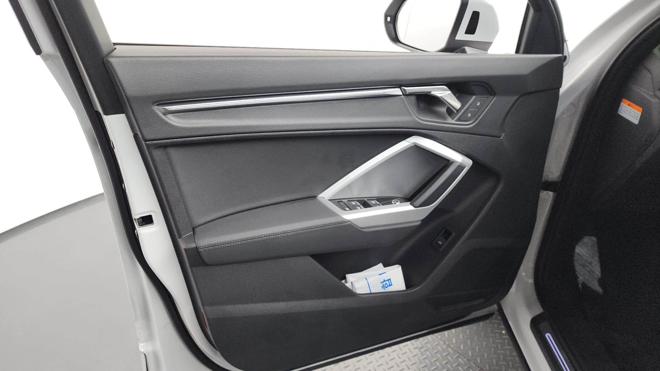 2023 AUDI Q3 35 TDI Premium - 2023 アウディ Q3
