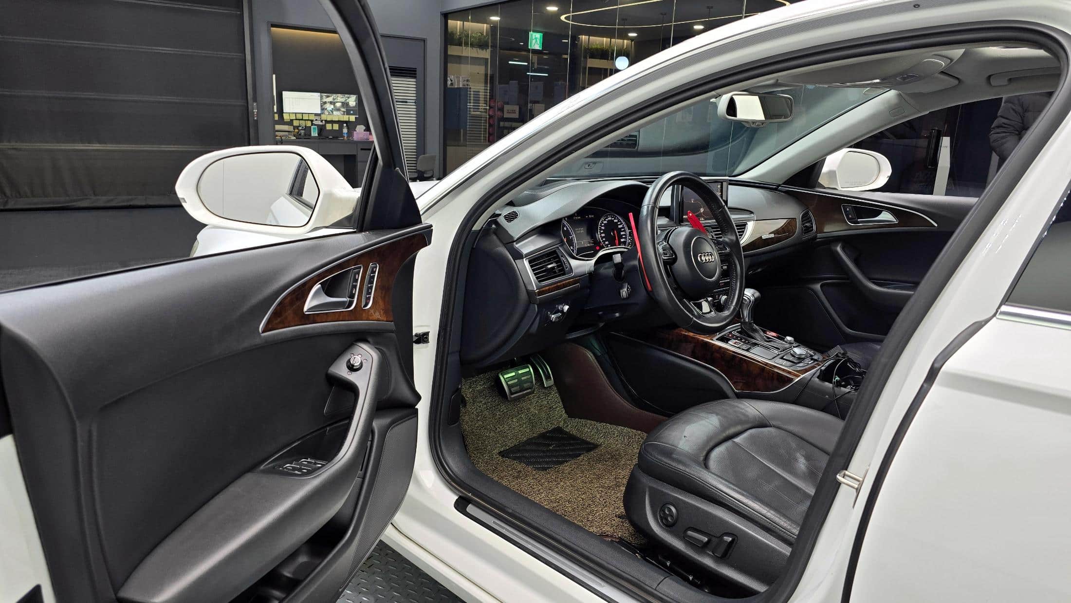 2013 AUDI A6 - 2013 アウディ A6