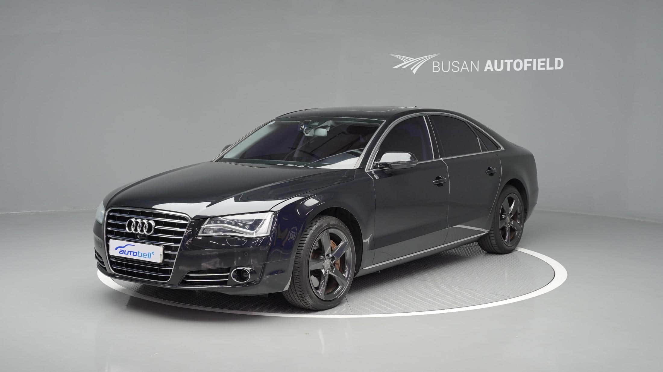 2013 AUDI A8 - 2013 أودي A8