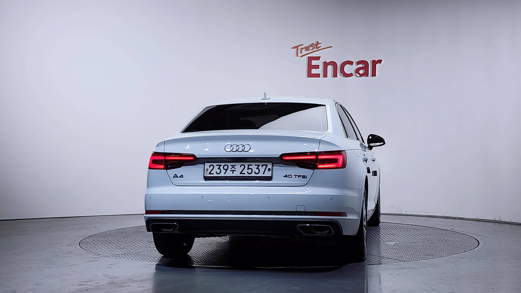 2019 AUDI A4 40 TFSI