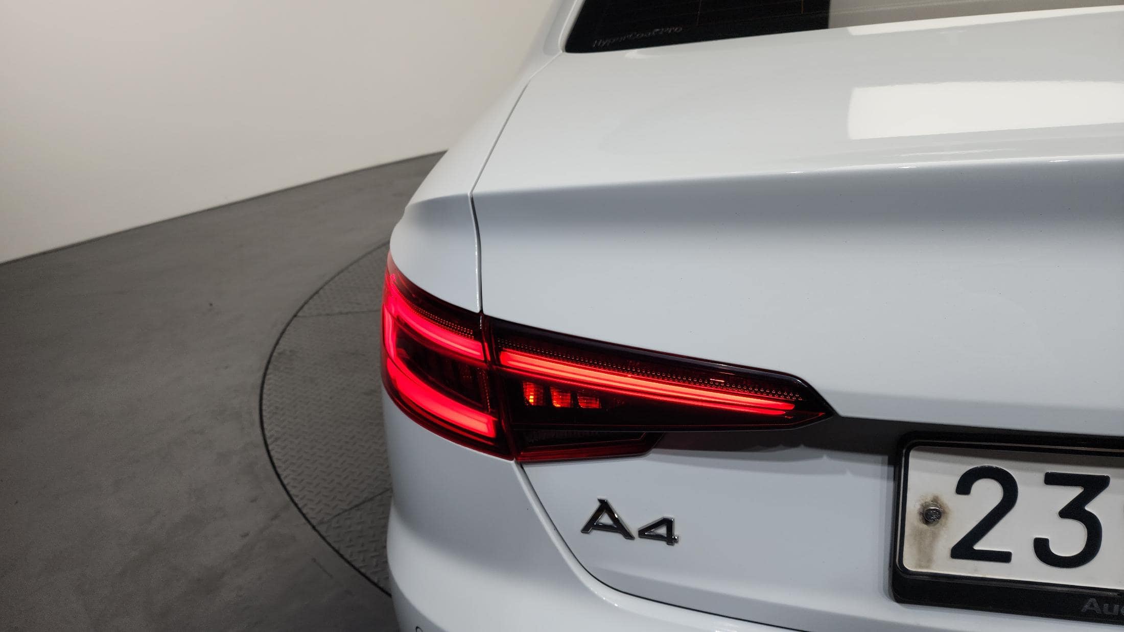 2019 AUDI A4 40 TFSI