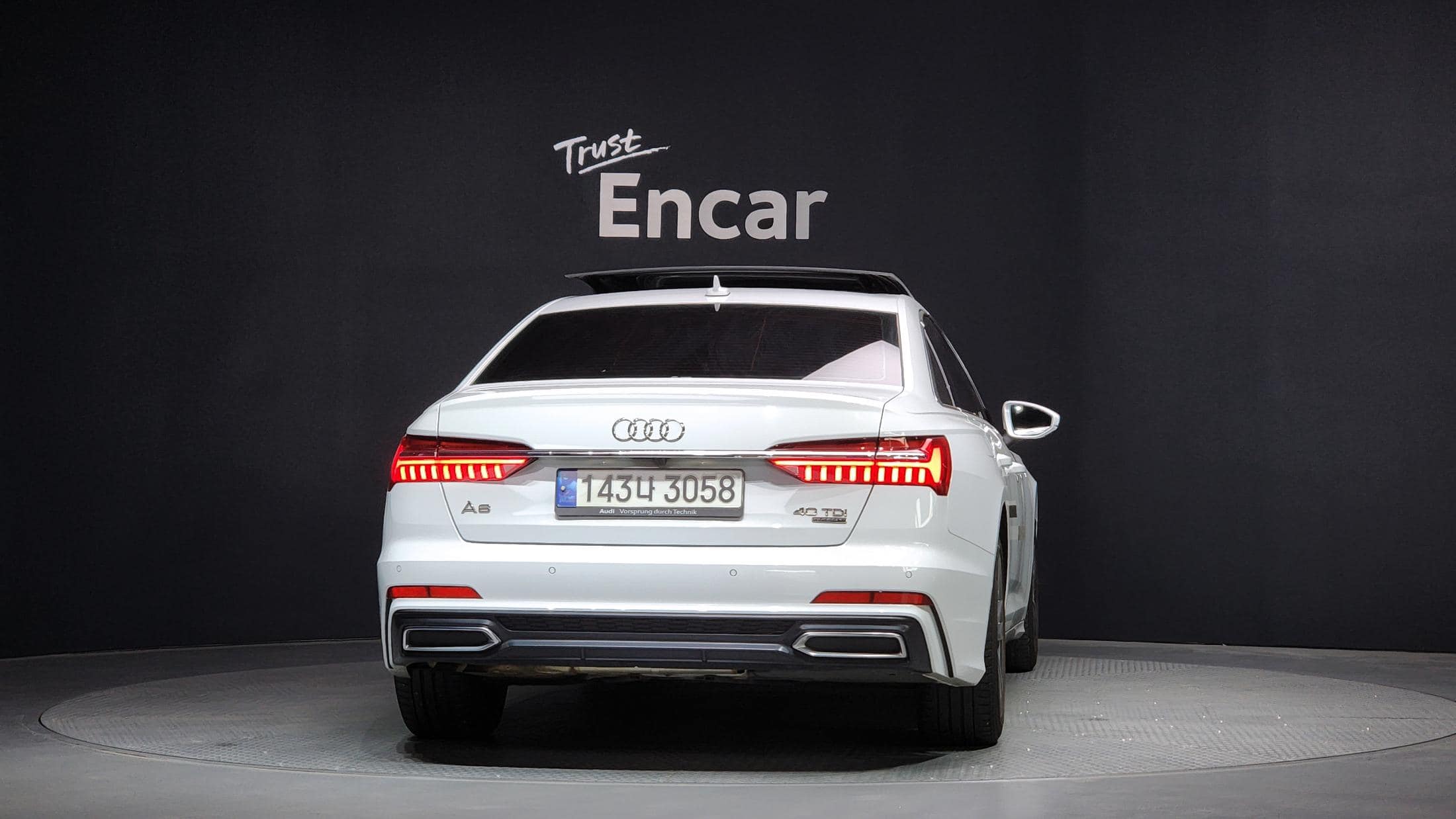 2022 AUDI A6 40 TDI Quattro Premium - 2022 أودي A6