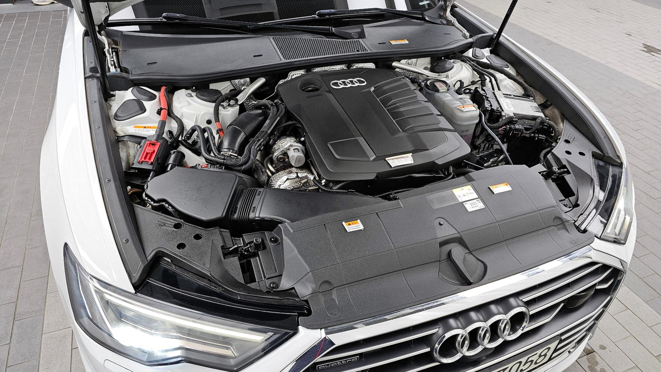 2022 AUDI A6 40 TDI Quattro Premium - 2022 أودي A6