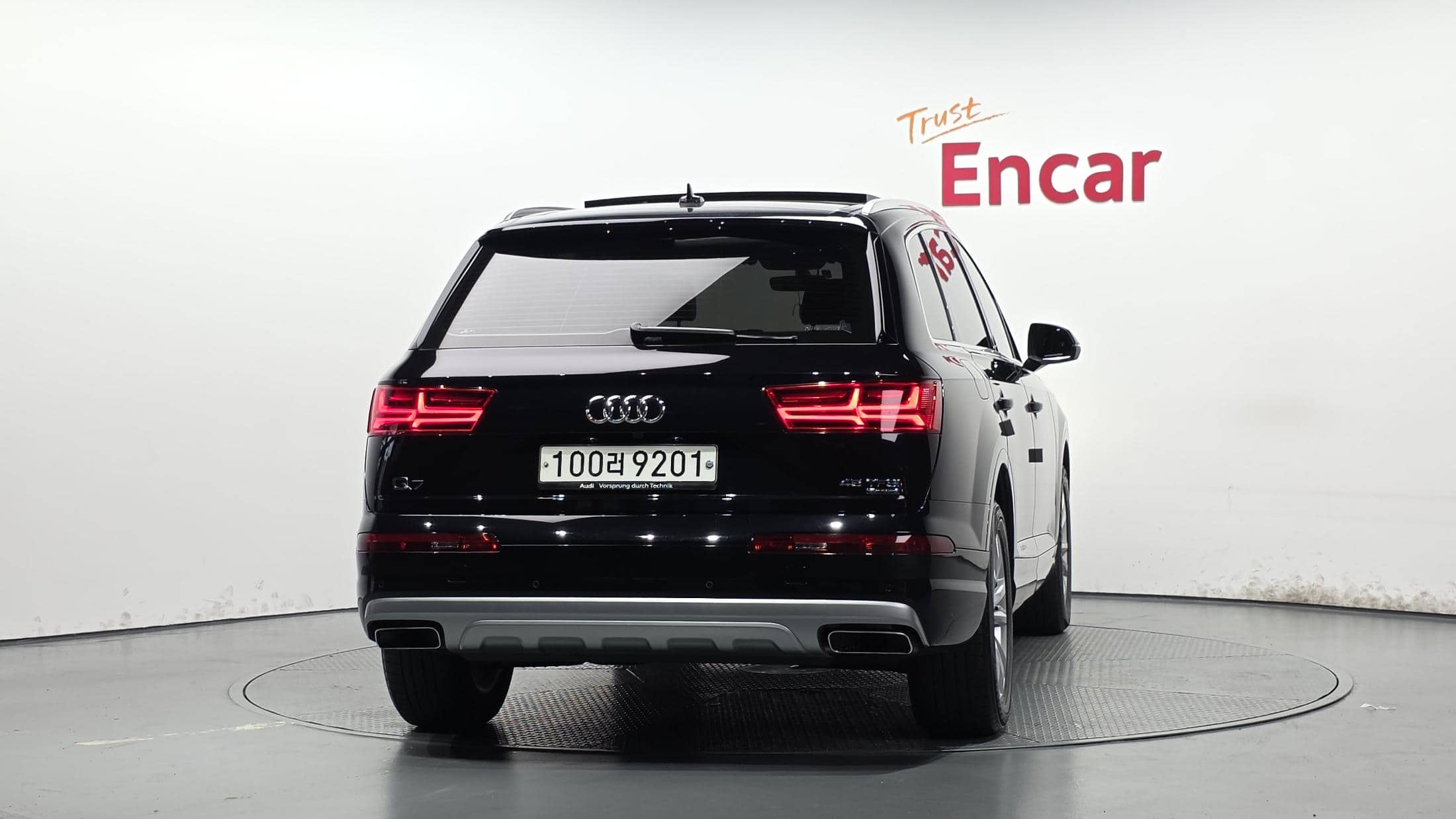 2019 AUDI Q7 45 TFSI Quattro - 2019 أودي Q7