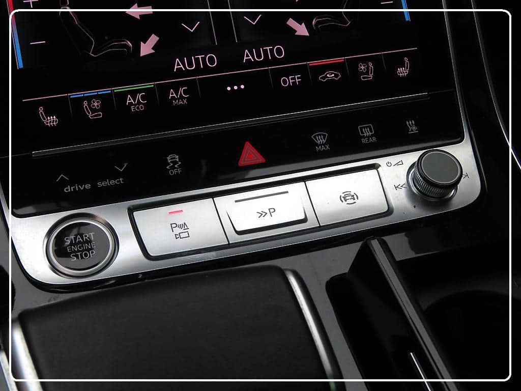 2021 AUDI Q8