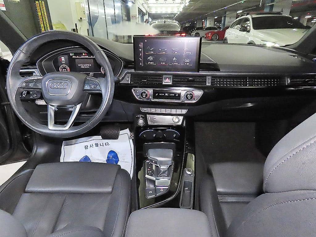 2021 AUDI A4