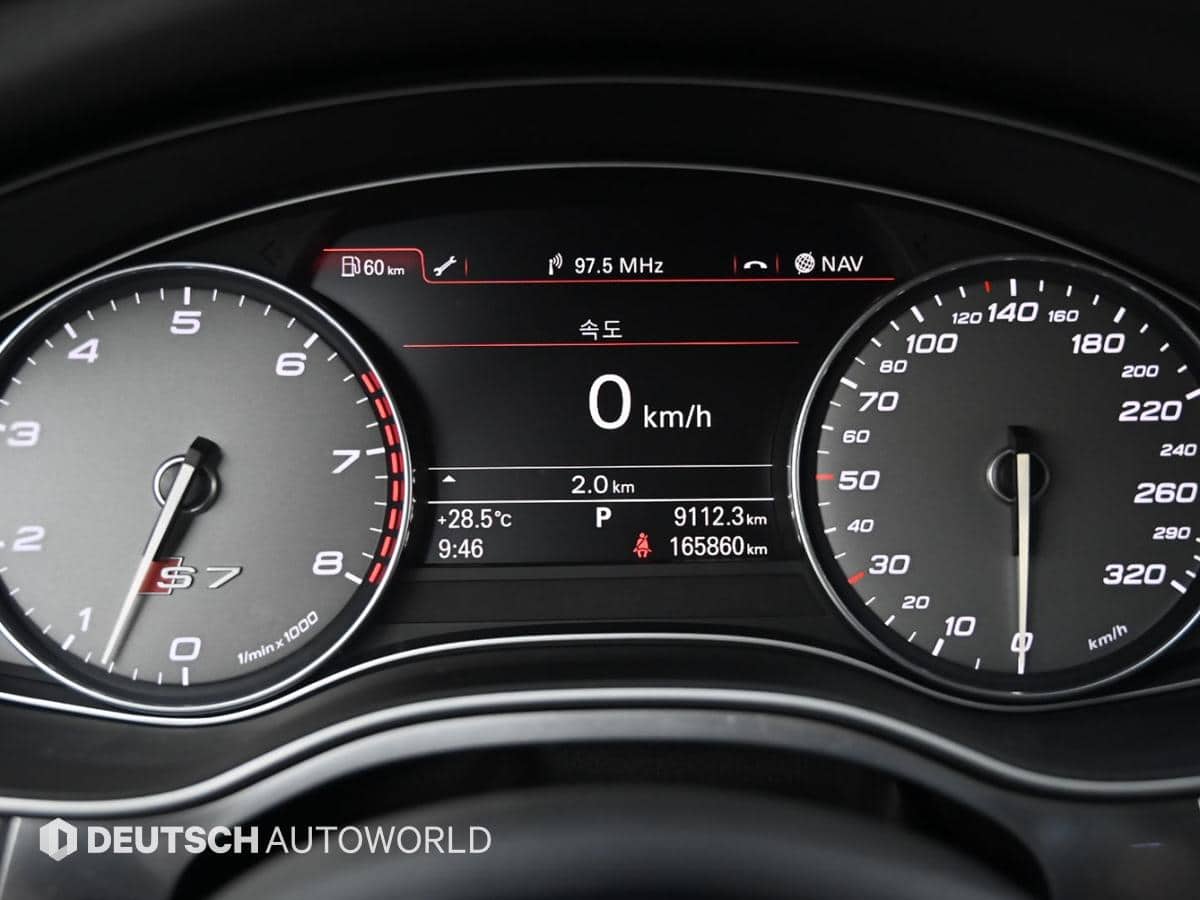 2014 AUDI S7 SPORTBACK - 2014 アウディ S7 Sportback