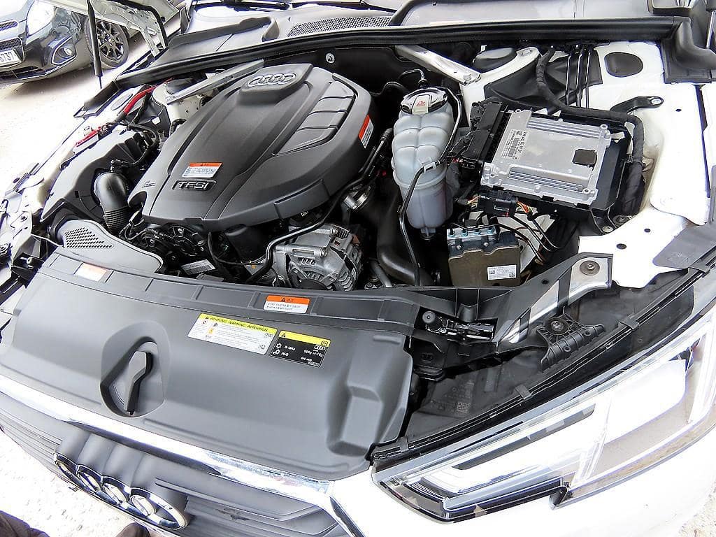 2019 AUDI A4 - 2019 アウディ A4