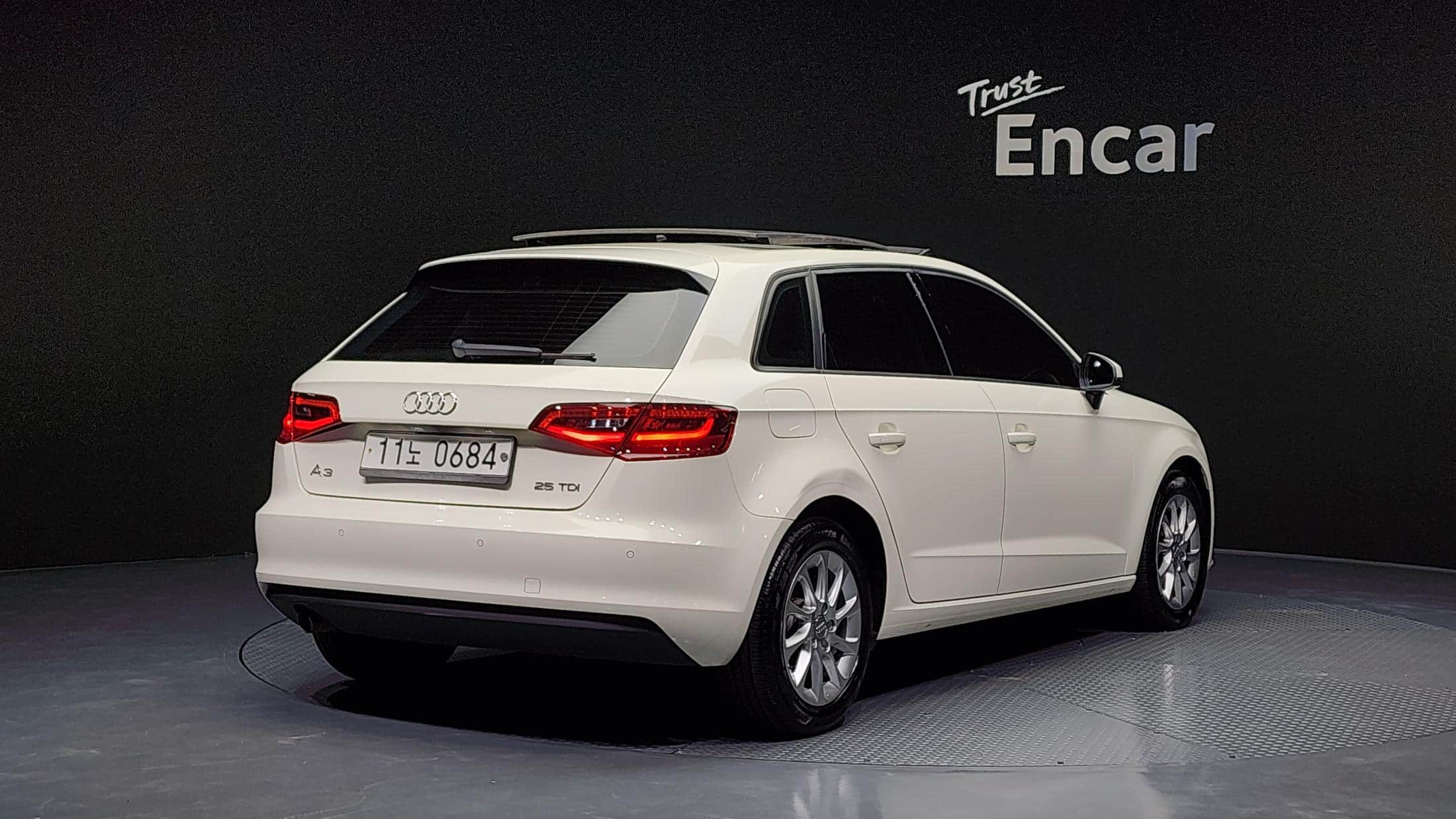 2015 AUDI A3 25 TDI Dynamic Sportback - 2015 アウディ A3