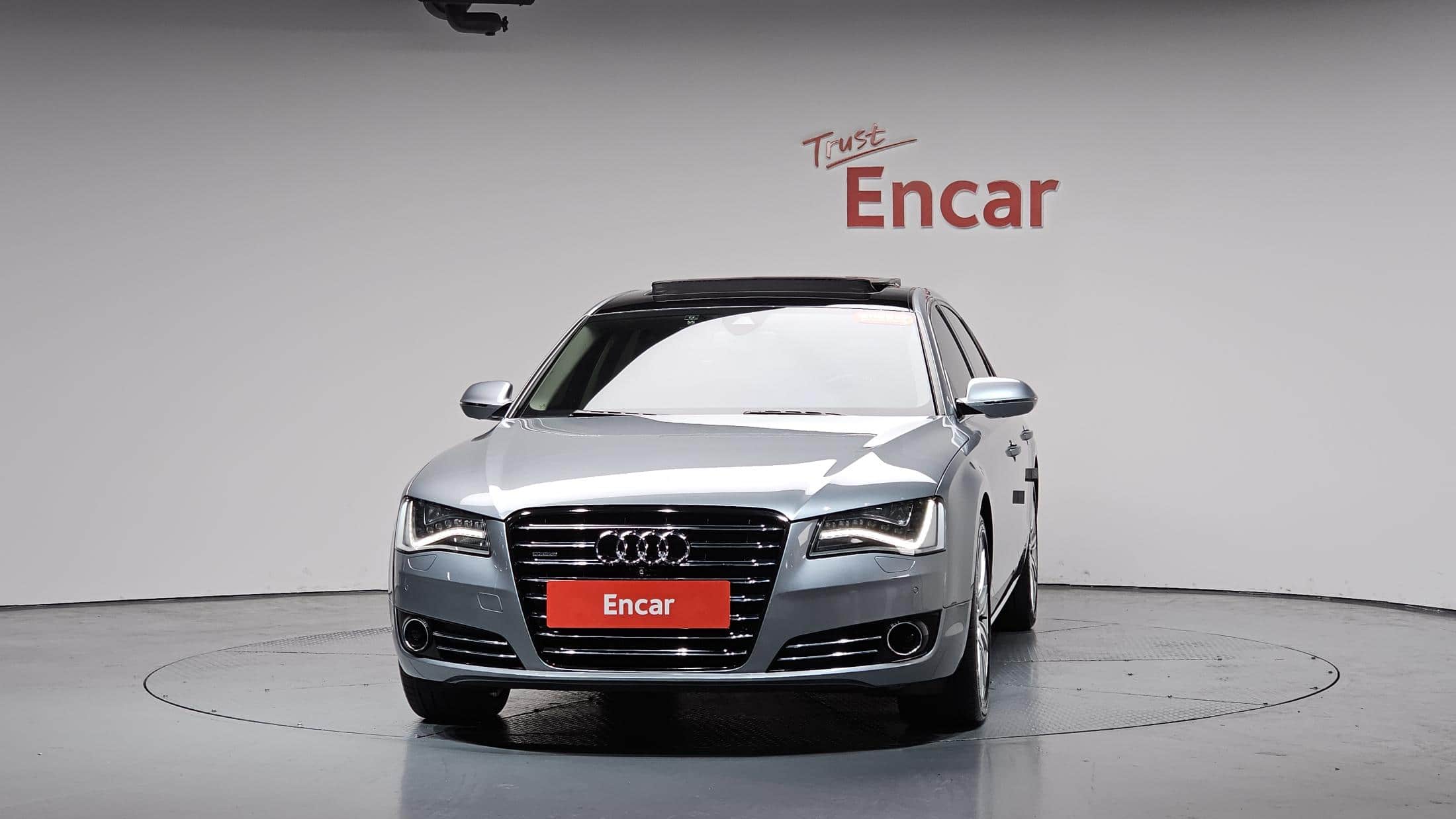 2013 AUDI A8