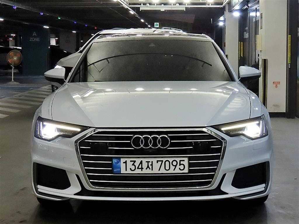 2022 AUDI A6 - 2022 أودي A6