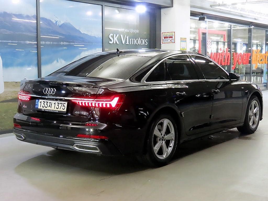 2021 AUDI A6