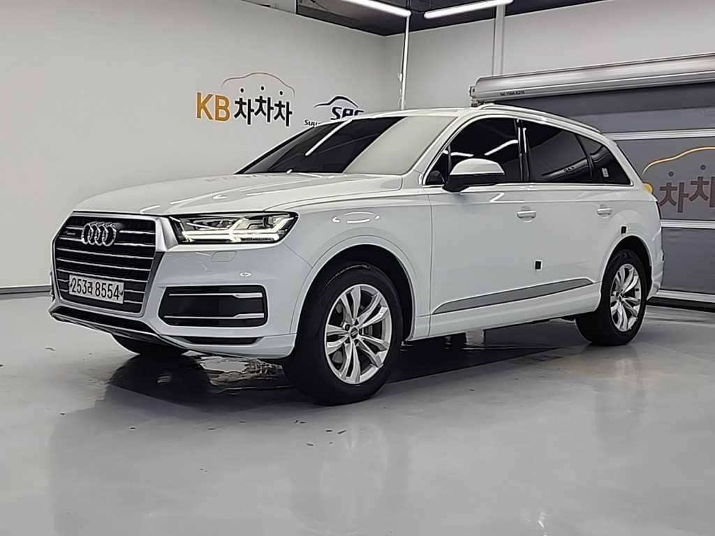 2019 AUDI Q7