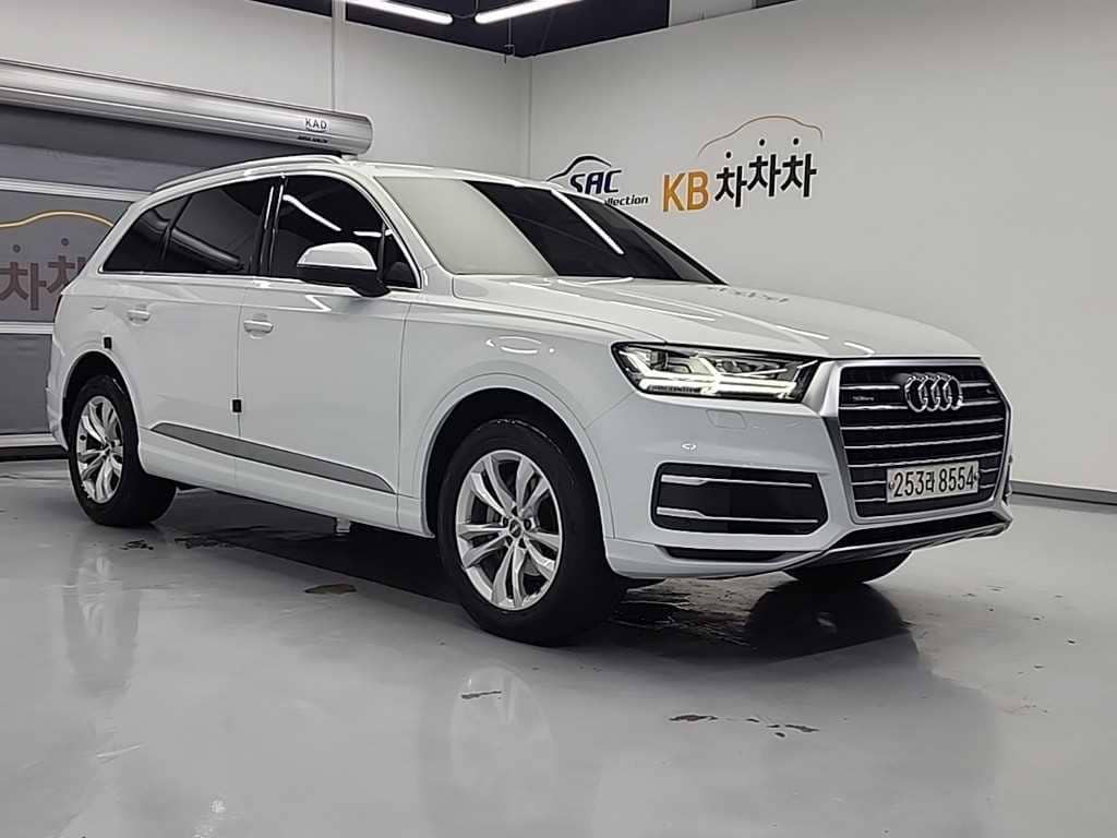 2019 AUDI Q7