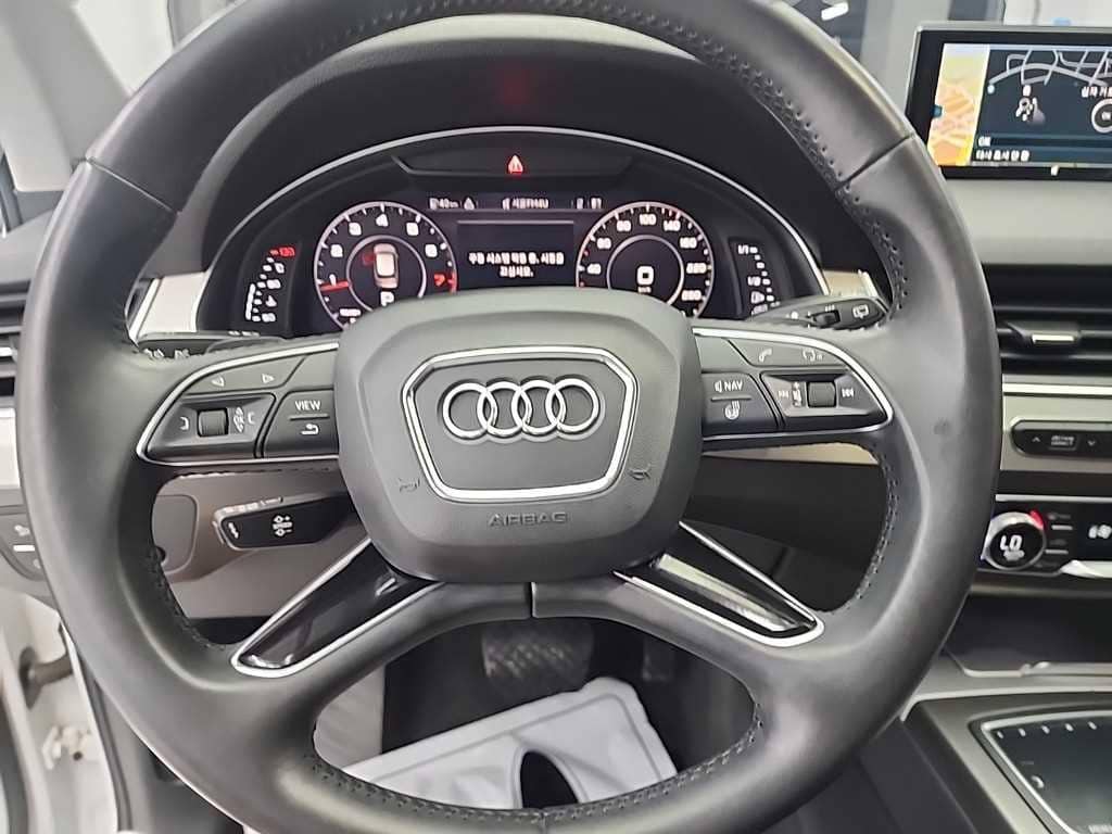 2019 AUDI Q7