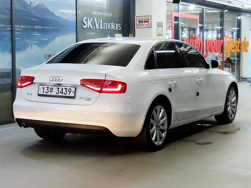 2014 AUDI A4 - 2014 アウディ A4